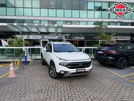 FIAT TORO 2.0 16V TURBO DIESEL VOLCANO 4WD AT9 FIAT TORO 2.0 16V TURBO DIESEL VOLCANO 4WD AT9